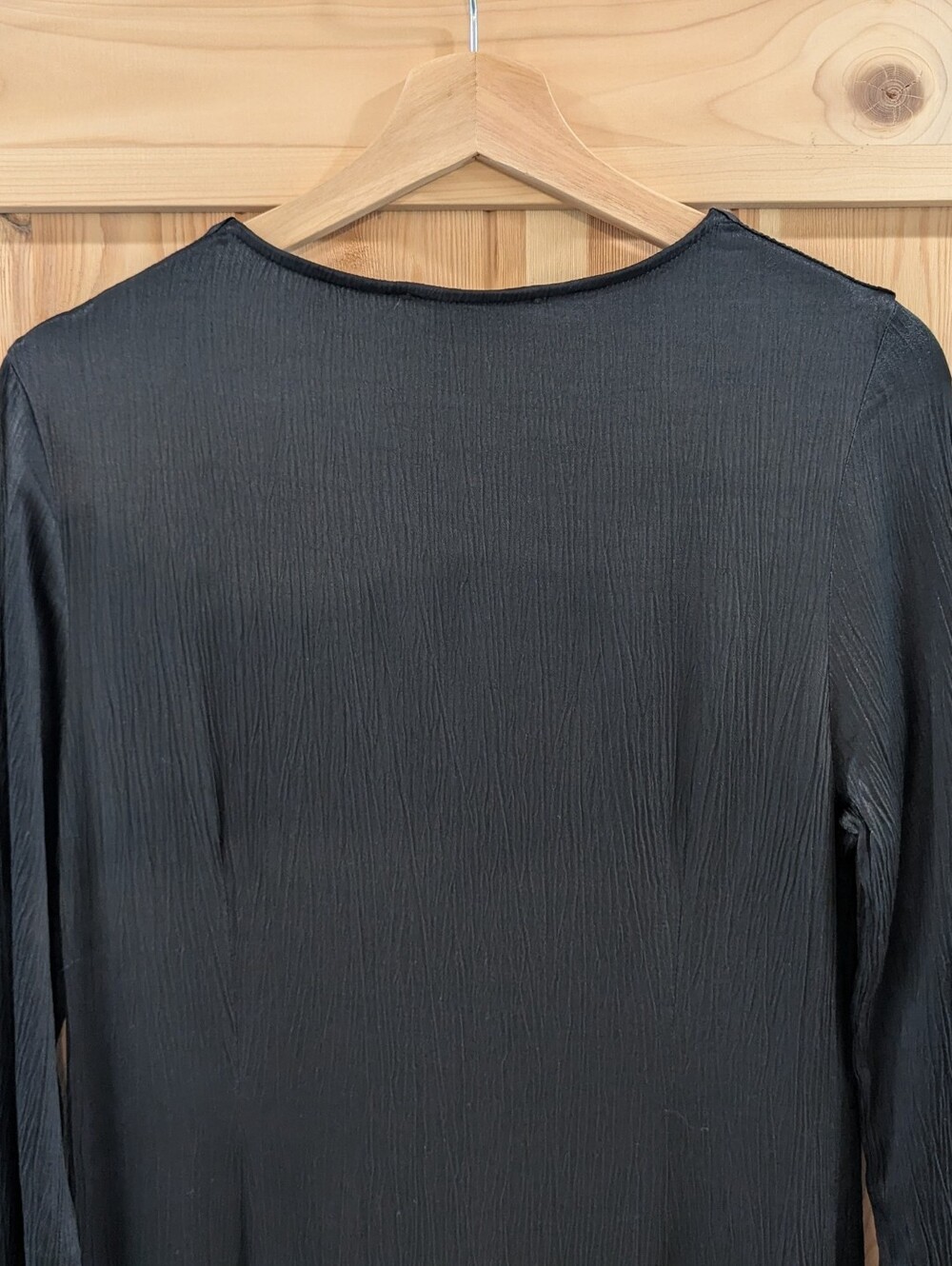Smash + Tess Black V-Neck Long Sleeve Midi Dress - Picture 6 of 12